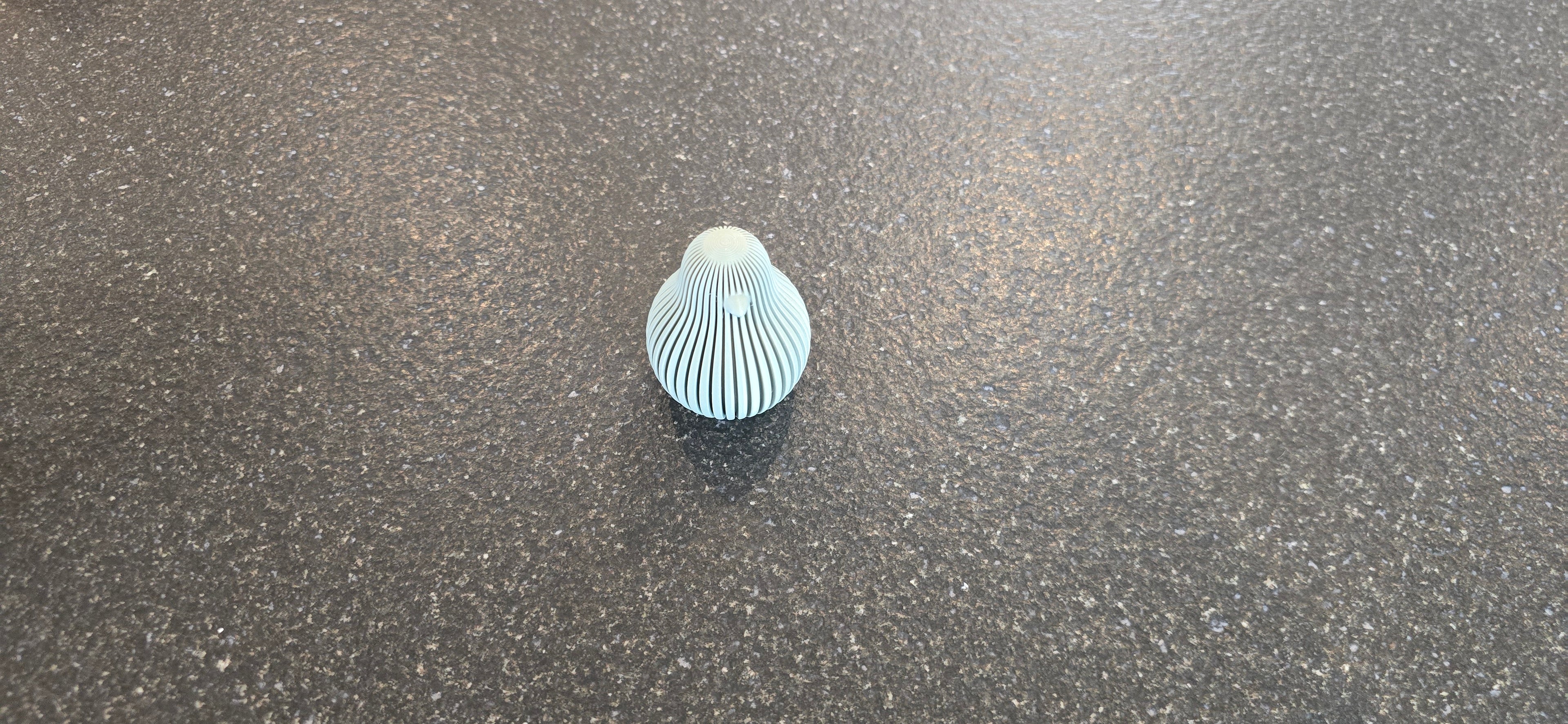 Moderne paaskip/paaskuiken