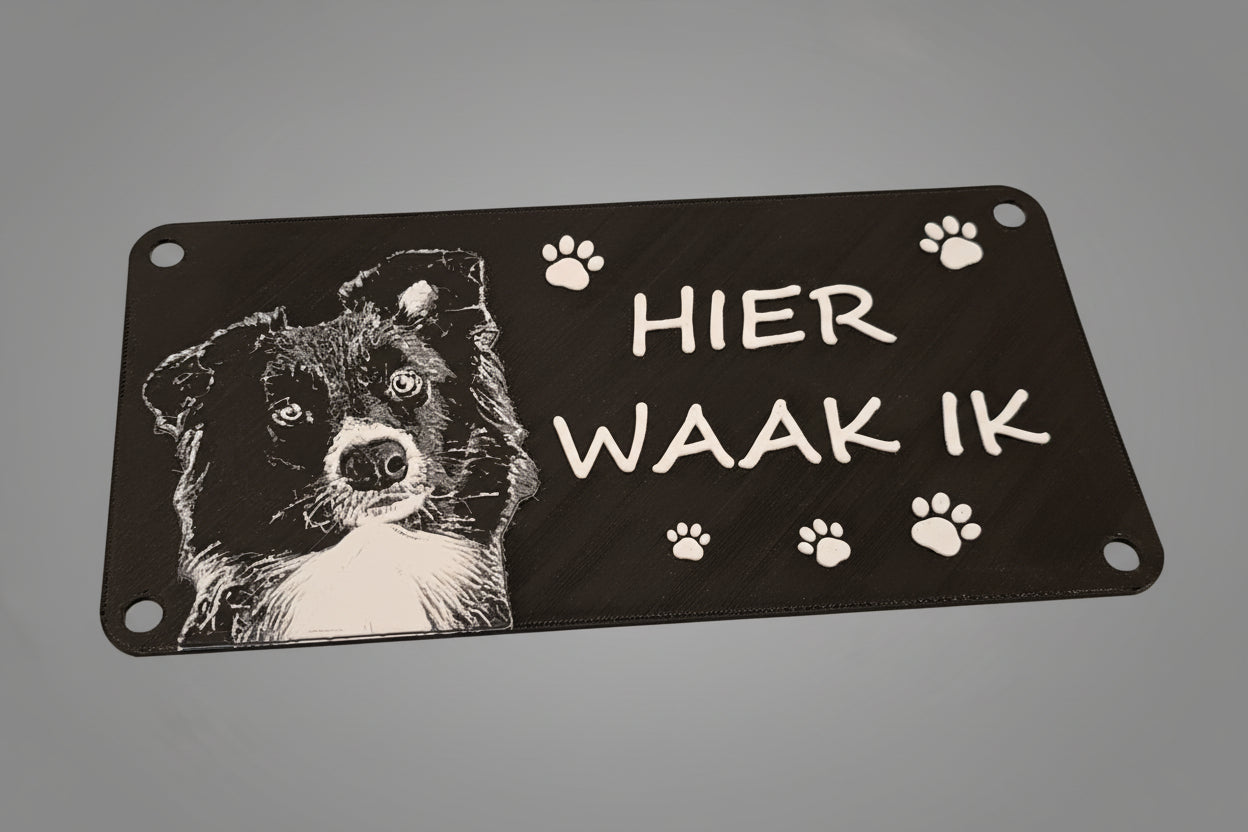 plaatje met 1 hond en de tekst Hier waak ik!
